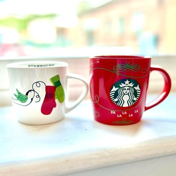 Bundle 2 Starbucks Holiday Ceramic Mugs 2011 10oz Mittens/Dove 2020 12oz… - Picture 3 of 11
